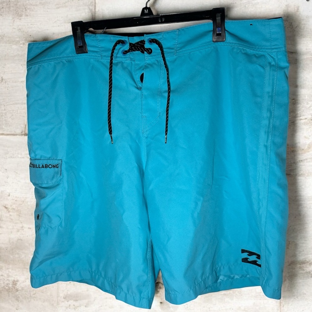 Billabong Board Shorts Size 40